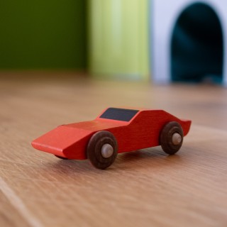 Dřevěné auto - červené