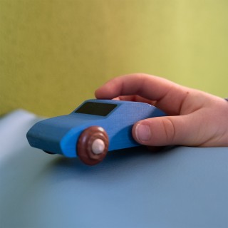 Dřevěné auto - modré